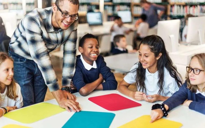 teacher-with-children